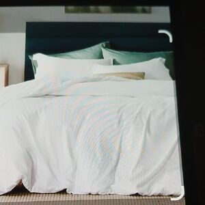 Elegant White Duvet Cover Set By Bedsure King 104X90 NIP